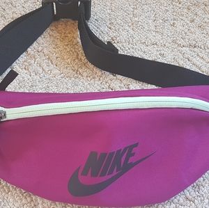 Nike Heritage fanny pack
